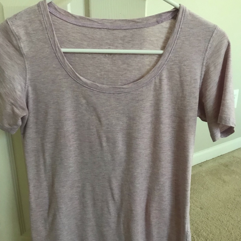 Lululemon tee, size 4.